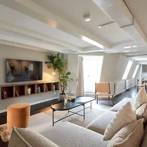 Lägenhet Luxury Penthouse - Private Balcony - Heart Of, Köpenhamn